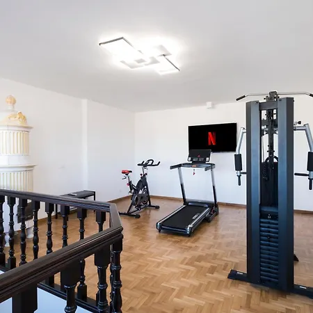 Savoia Luxury Penthouse Apartament