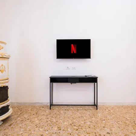 Savoia Luxury Penthouse Apartament